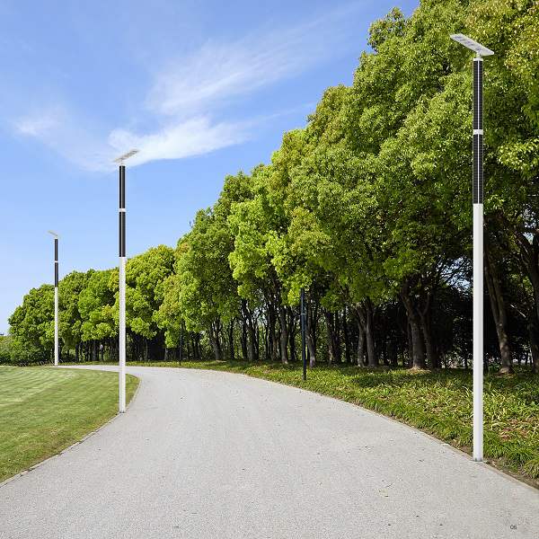 How long do solar street lights with poles last?