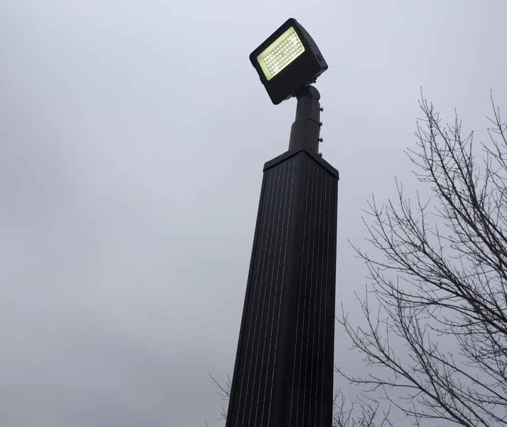 Solway ISPL series vertical solar pole solution for monument project in the United States