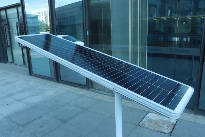 What is the relationship between solar photovoltaic modules and solar street lights?
