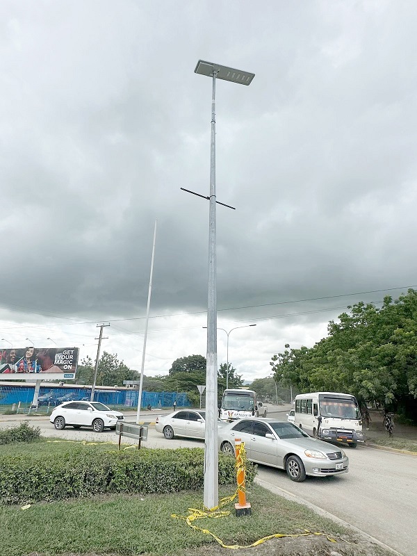 Solway 8-meter-tall ASP PLUS all in one integrated solar street light project cases