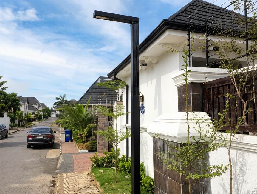  Solway ISPL-GW vertical solar Pole with double heads – Case Study of African Villa Area Project